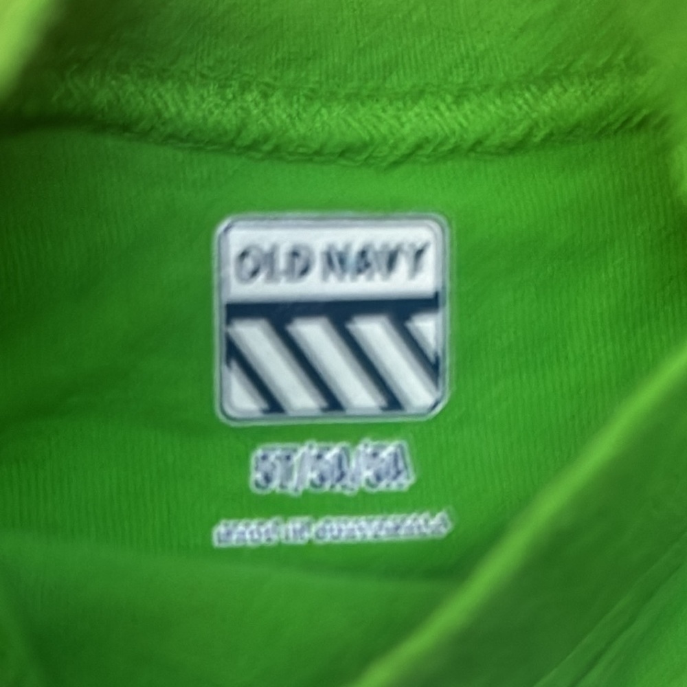 Old Navy Good Luck Charm T shirt - Picture 3 of 3